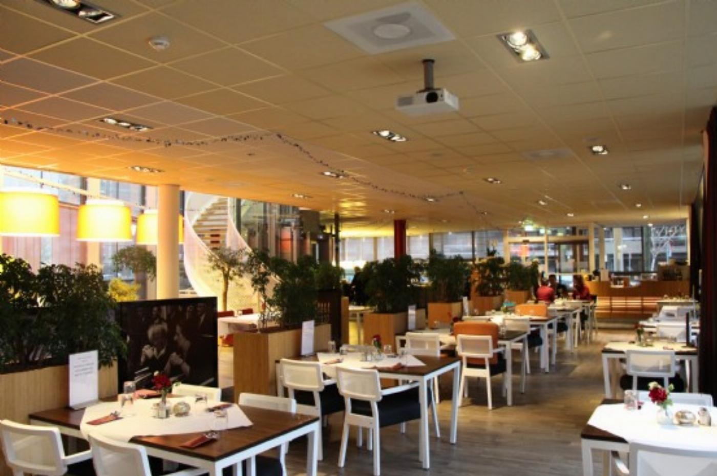 Het restaurant van het JBC Visserhuis, Joods woonzorgcentrum in Den Haag